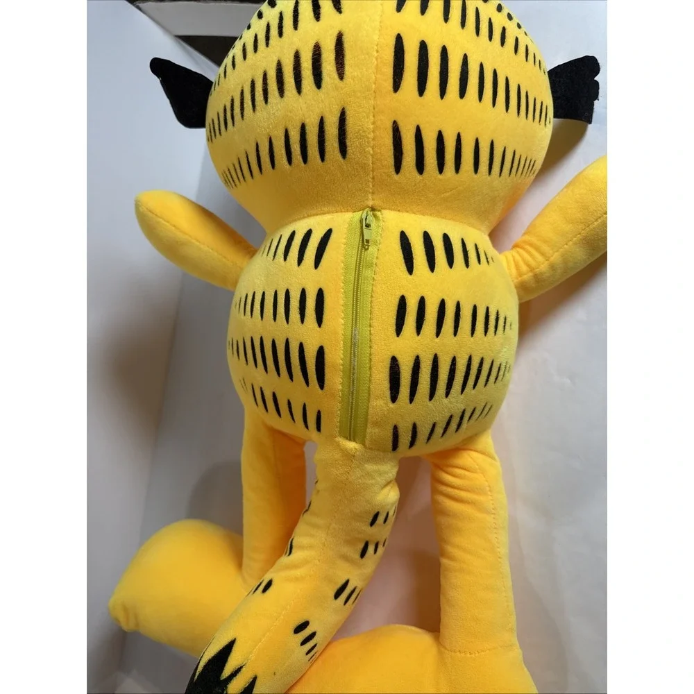 Large Garfield Plush‎ 24